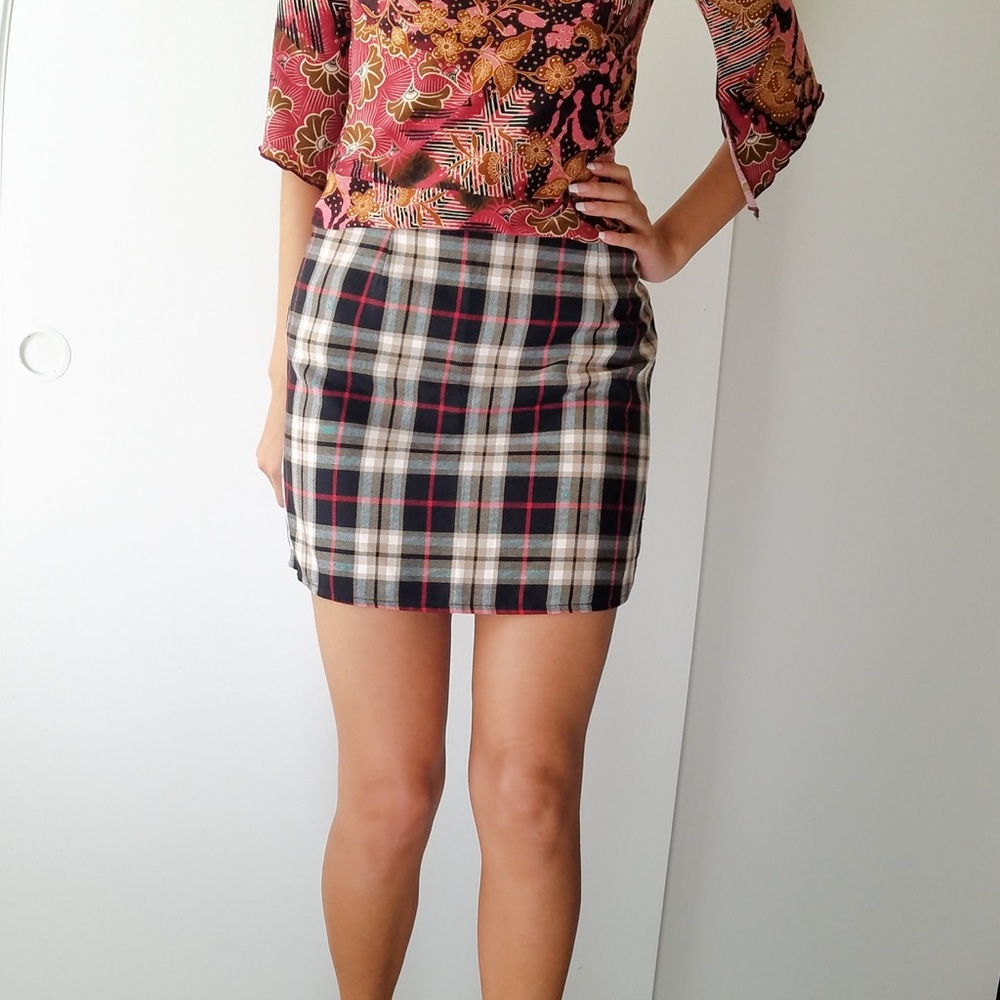 Nasty all plaid mini skirt - Picture 2 of 2